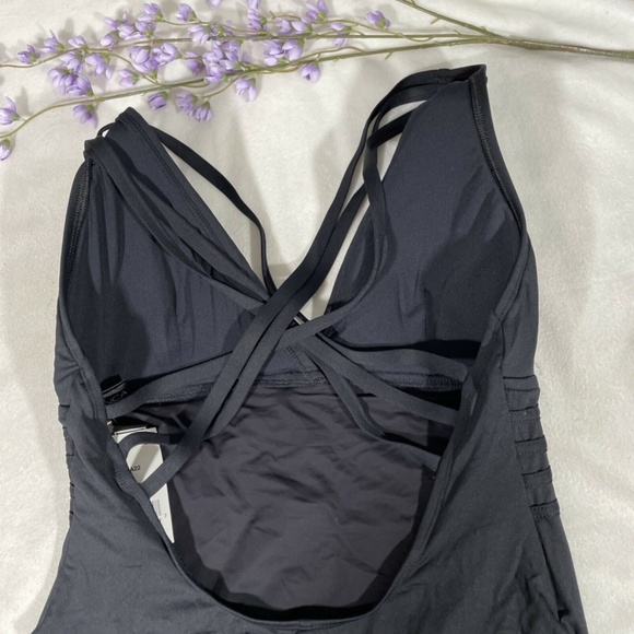 NWT La Blanca Cross Back One-Piece Swimsuit‎ 16 BLK - Picture 10 of 12